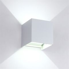 Stenska kvadratna LED svetilka / IP54 / 2X5W / Nevtralno bela / belo ohišje / AC220V