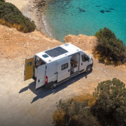 Notranja in zunanja LED svetila za avtodom, kamp prikolico in kombi – osvetlitev 12V/24V